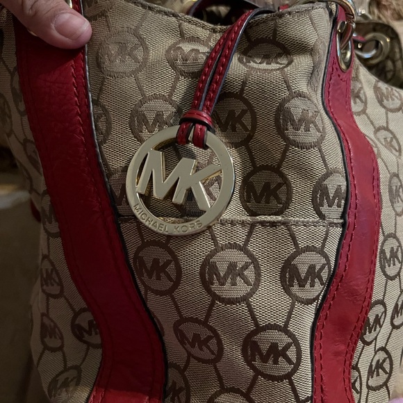 Michael Kors Ludlow Satchel - Picture 12 of 17